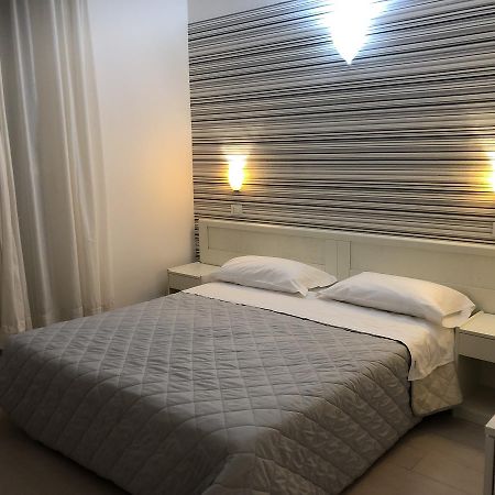 Hotel Stella Polare Rimini Kültér fotó