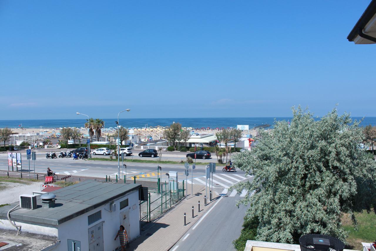 Hotel Stella Polare Rimini Kültér fotó