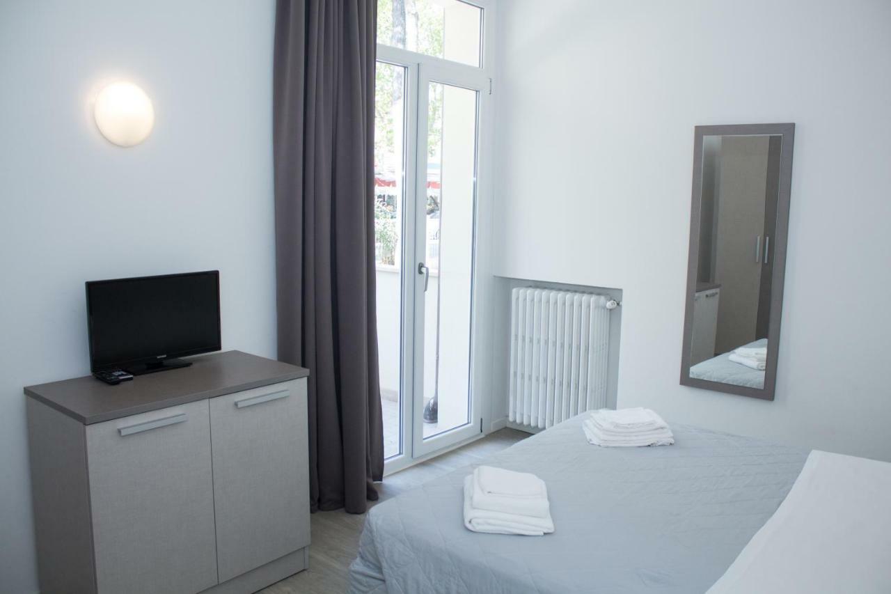Hotel Stella Polare Rimini Kültér fotó
