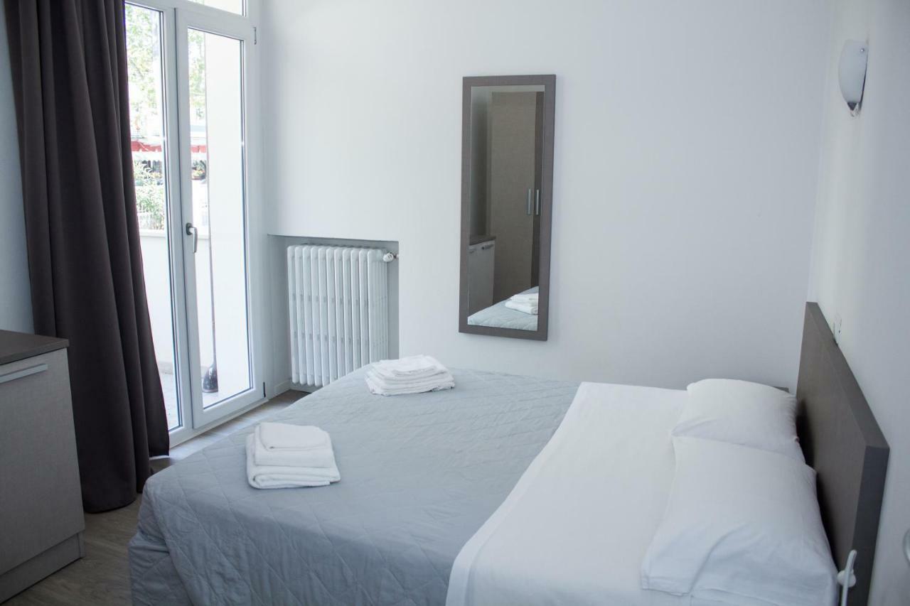 Hotel Stella Polare Rimini Kültér fotó